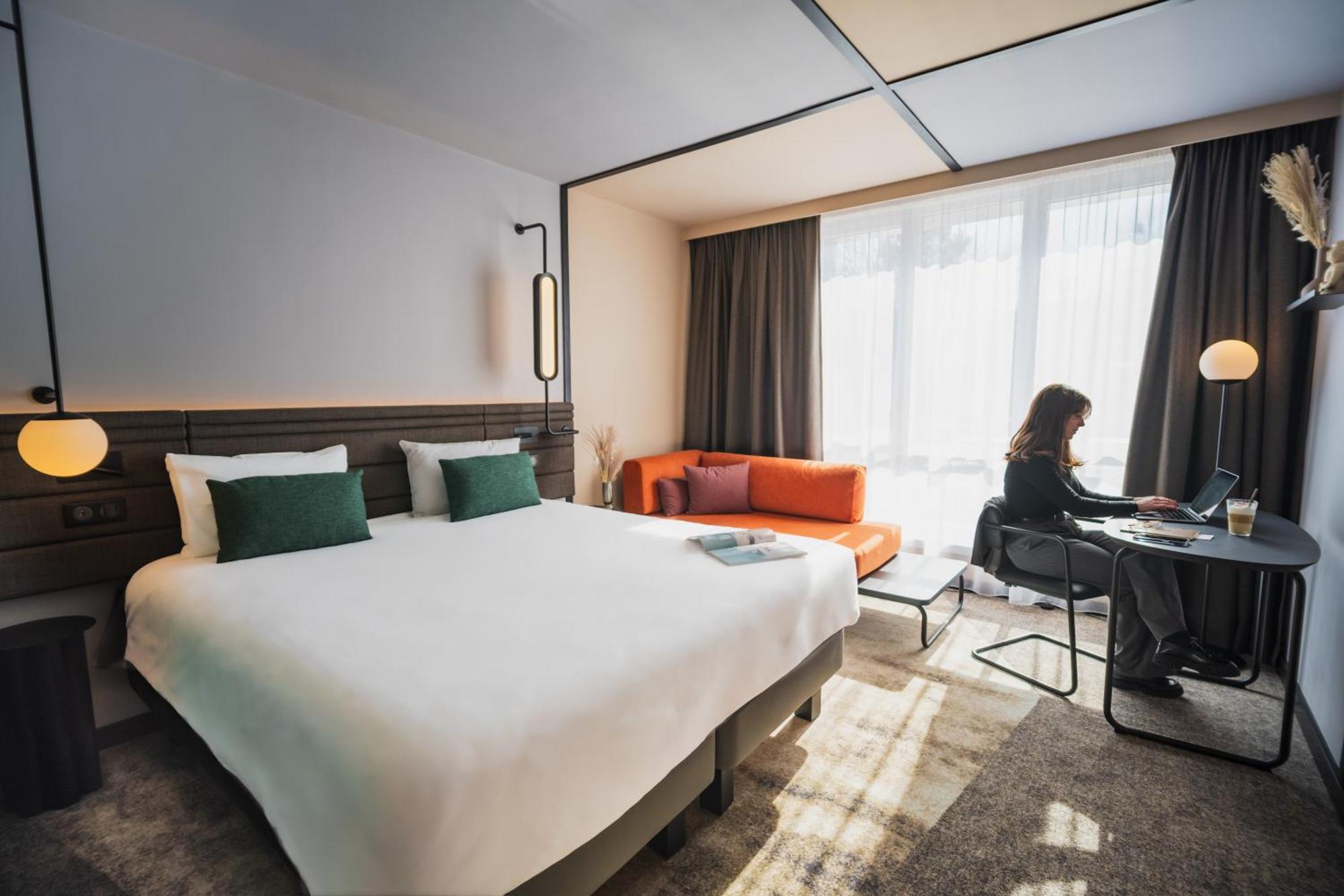 Novotel Lens Noyelles Экстерьер фото